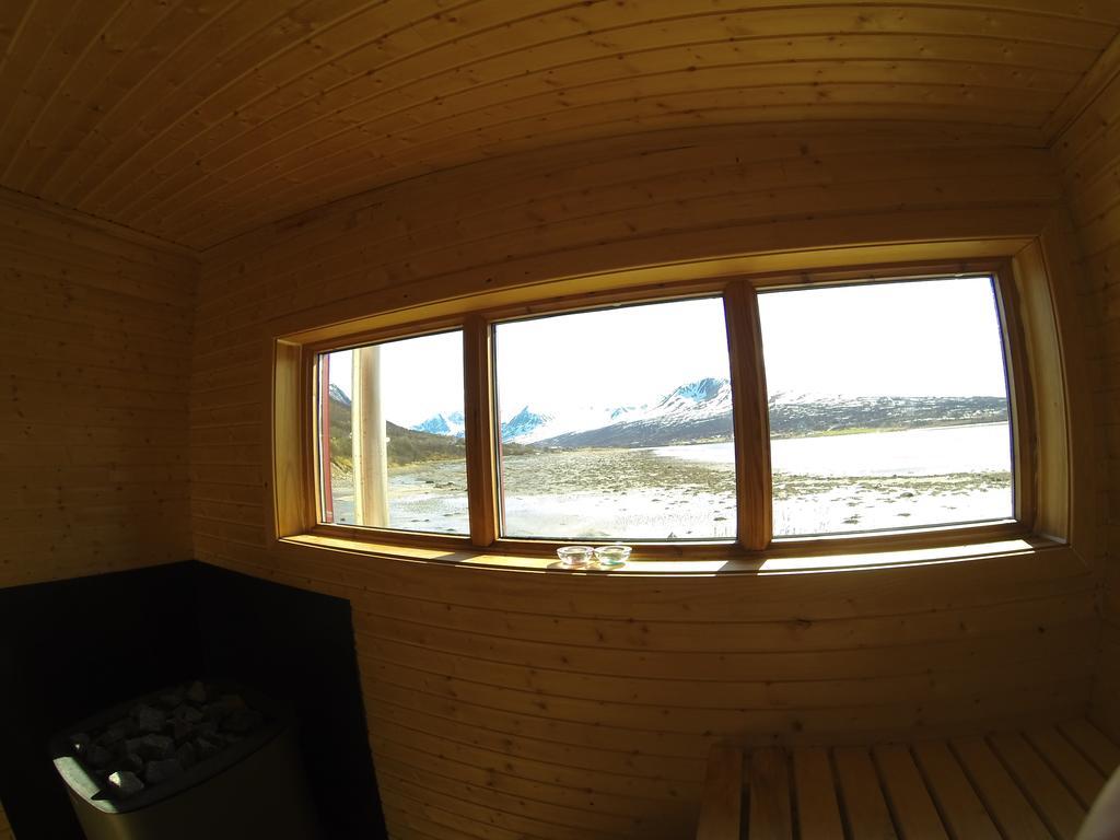 Вилла Lyngen Fjordcamp Nord-Lenangen Экстерьер фото
